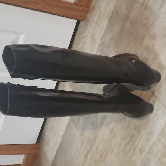 Salvatore Ferragamo Boots - Picture 5 of 9